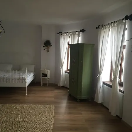 Apartament Celest Apartment *